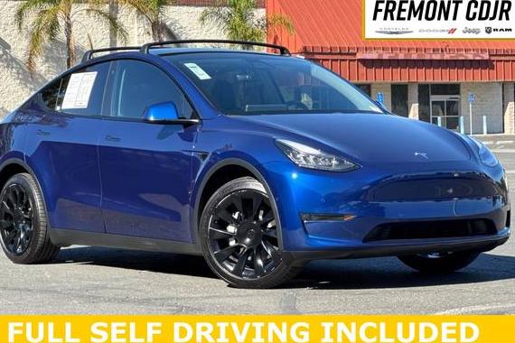 TESLA MODEL Y 2020 5YJYGDEE6LF055407 image